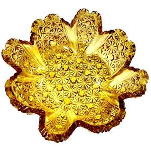 Vintage Westmoreland Amber Glass Daisy and Button Candy Dish Sawtooth Edge 5”